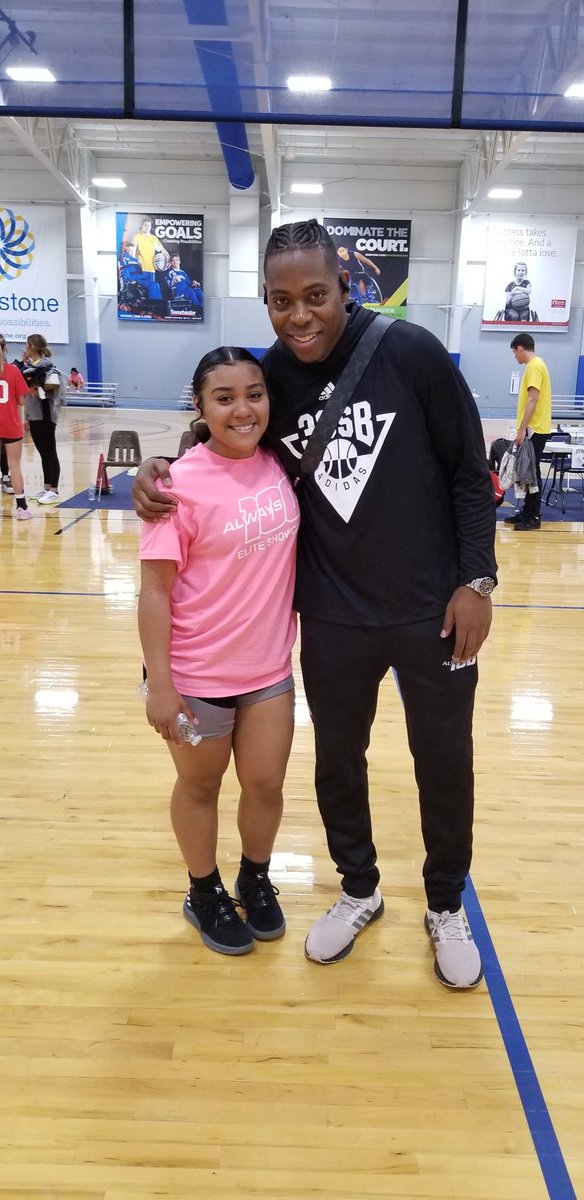 Another successful Always 100 Showcase !

<a href="/vjhAlways100/">Always 100</a> 
<a href="/411JulesSmith/">Jules</a> 
<a href="/LiviHoops04/">Olivia Smith</a> 
<a href="/Drag_Race_Tyran/">Tyran</a>