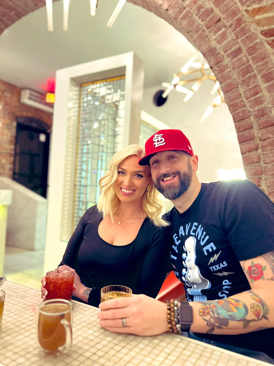 AdriannaPence's tweet image. #Thankful for weeks like this. My heart is full ❤️

Although…My bracket is BUSTED 😂
#SpringBreak #timewithfamily #selfcare #TEACHers #SpringIsComing