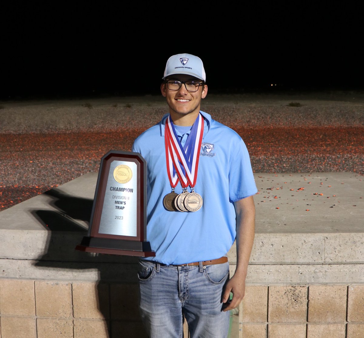 Connor Gittings is the NCSSAA DII American Trap National Champion!⁣
⁣
Connor shot 100 straight in singles trap and had a shoot-off with four others to determine 1st - 3rd place. ⁣
⁣ ⁣
#uiupeacocks #uiushotgun #upperiowa #collegeshotgunteam <a href="/CollegiateShoot/">Collegiate Shooting Sports</a>