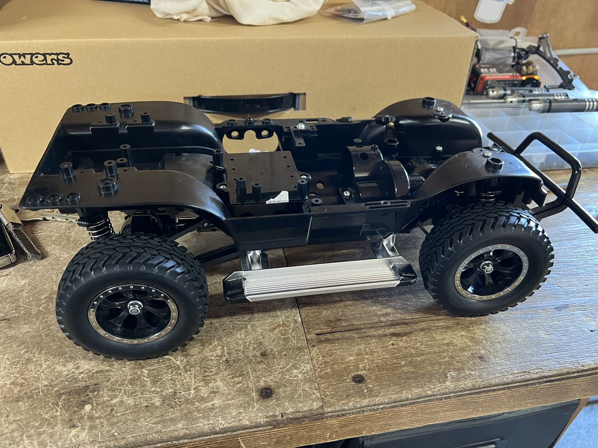 tami_yanagi's tweet image. 着工！٩( 'ω'👺)وとりあえず一回全バラししまーす！
#CC01
#AE86化計画
#特選中古車ゲット