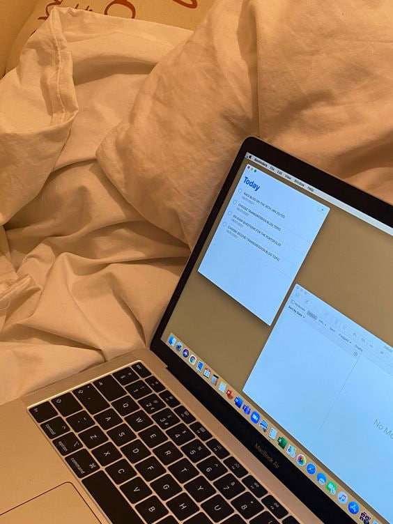 honey_kiera's tweet image. Let's take advantage of our free time this weekend and browse the web.
#NetSurfingAdventure #VirtualEscape #InternetRoaming #WebVenturing #OnlineDiscoveryJourney