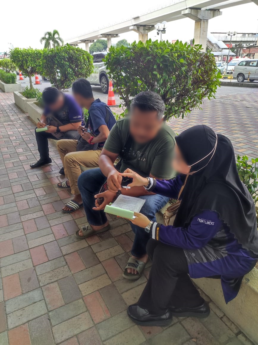 19.03.2023 Team PKD Klang menjalankan pemantauan premis &amp; penguatkuasaan PPKHT 2004 di sekitar AEON Bukit Tinggi &amp; HTAR . 21 notis/kompaun telah dikeluarkan bagi kesalahan merokok di kawasan larangan. <a href="/KKMPutrajaya/">KKMalaysia🇲🇾🩺❤️</a>