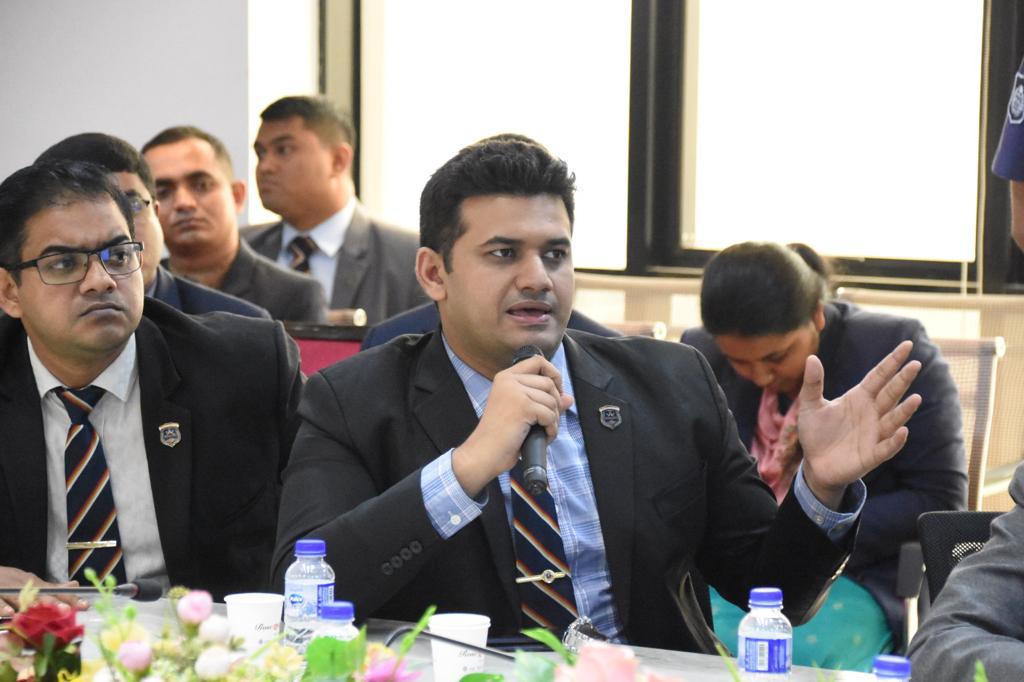 UNODC_BMB's tweet photo. To welcome #BangladeshPolice 🇧🇩new recruits, @UNODC_MCP was invited to provide a special session on its work, activities &amp; training programmes in the country, incl. lessons focused on #VesselSearch 🚢 &amp; #HiddenCompartments 🔍 to tackle maritime &amp; riverine crime!
#BorderManagement https://t.co/yfA58DF9UK