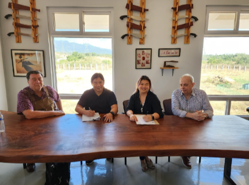 celsiusASX's tweet photo. Celsius has entered into initial binding deed and agreement with local companies to progress our MCB Project! 🔥

Read more https://t.co/OijJXAHEBx

#copper #gold #batterymetals #mining #investing #ev #ASX https://t.co/R7QiuOO0Ac