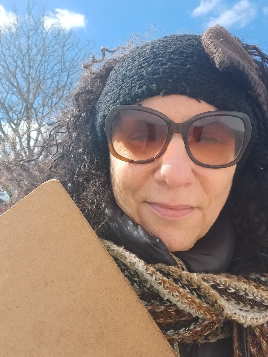 TOsherov's tweet photo. It's Bae time in #Baeside. Great day to petition for @BaeforQueens.
#Bae4CD19 #ImABaeliever
#RankBaeFirstChoice https://t.co/SX861rOppS