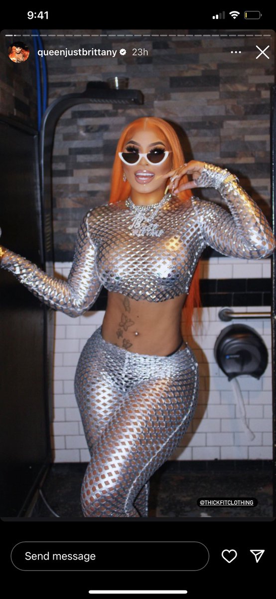 GabbyGiavoni's tweet image. #QUEENjustbrittany #QUEENOFHTOWN #OGBaddie 😍 she love me and my music 💅 period Pooh youtu.be/pXLG2YPMBVU