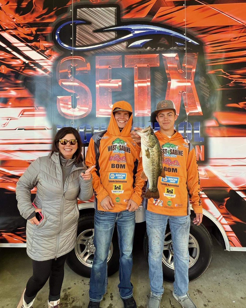 HunterMurphy05's tweet photo. A BIG Congratulations to Hunter Murphy &amp; Christian Williamson on winning the 3 pound even fish worth $10,280! They are the first winners of the 2023 season! Congrats boys!! https://t.co/bGoYHLu0HJ