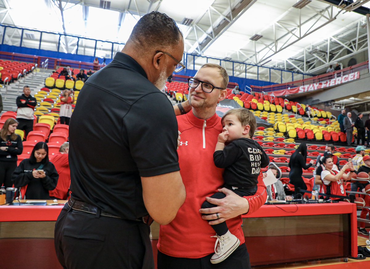 SAIT_Trojans's tweet image. Goodbye, coach.

#WeAreTrojans #WeAreChampions #TheArchitect