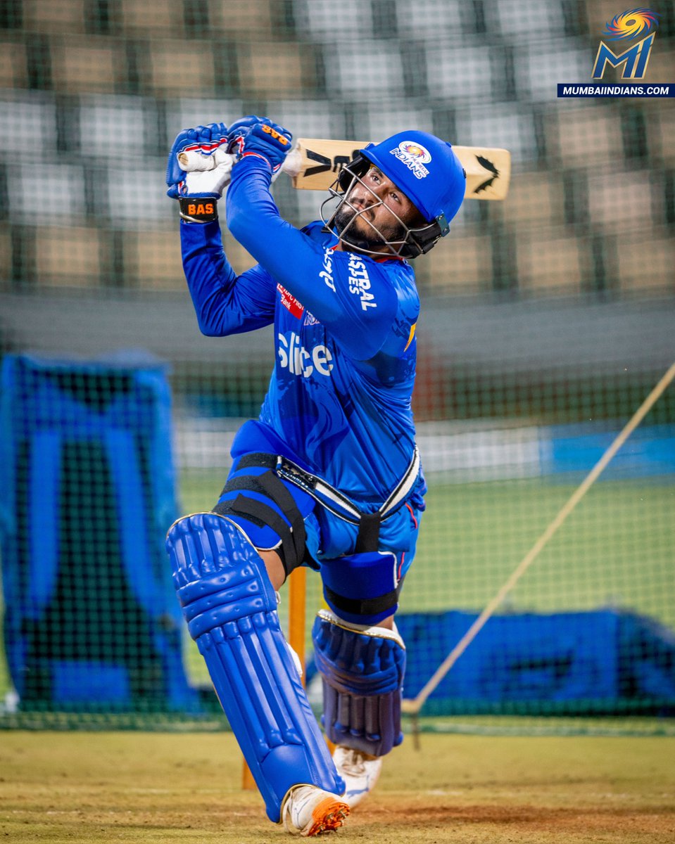 𝐍𝐞𝐰 𝐩𝐥𝐚𝐲𝐞𝐫, 𝘀𝗮𝗺𝗲 𝗼𝗹𝗱 𝗶𝗻𝘁𝗲𝗻𝘁: 𝙎𝙈𝘼𝙎𝙃𝙄𝙉𝙂 the ball 💫 😍

#OneFamily #MumbaiIndians