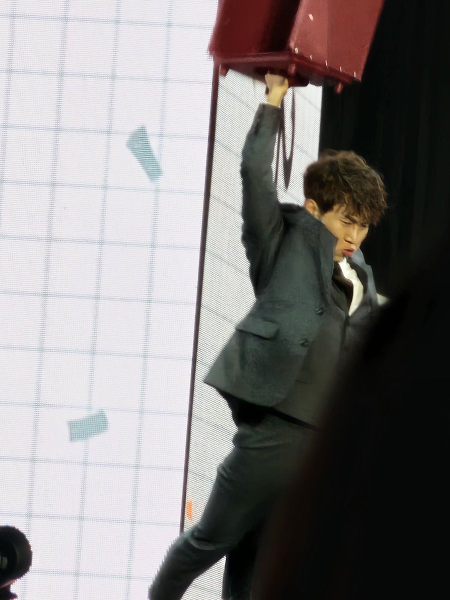 하시모토 칸나                                       확씨뭐또콱마