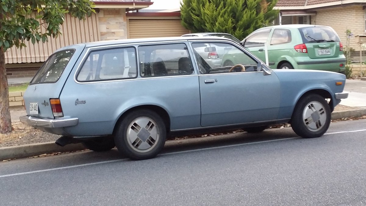 pyrosrock's tweet photo. @dennieredwards All I want is a new small car that is useful, not an oaf. Why can we bring back this body style? https://t.co/MgcEMIT7kX
And make it electric! With a range extender option if people want! https://t.co/epugtr6Nms