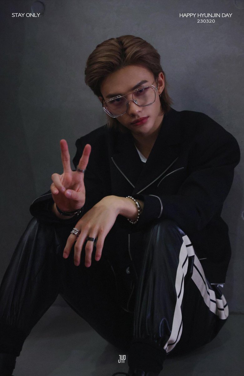 hyunjinpost's tweet photo. https://t.co/y3h4N8XhHS