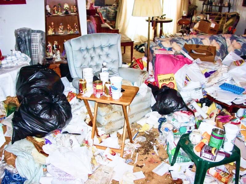 titimuzzo's tweet photo. se fue romina y la casa queda a cargo de marcos nacho y julieta https://t.co/0R4rfwFfPF