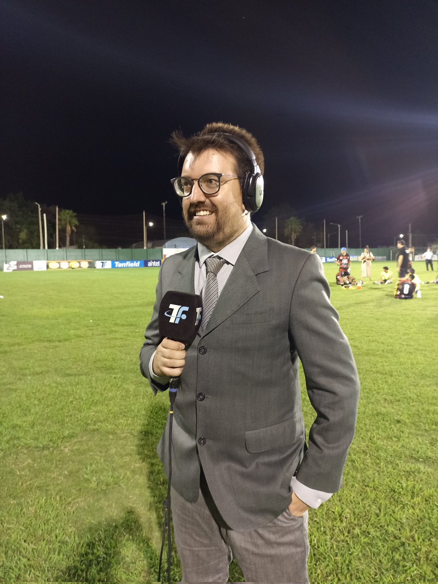 maurisanner's tweet photo. Florida empató 1-1 con Salto en el Dickinson en la primera semifinal de la Copa Nacional de Selecciones. El gol lo anotó de penal @tabagol9. La revancha va el domingo en el ECO. Fue un placer estar en @VTVuruguay en producción de @tenfieldoficial con toda la información albirroja https://t.co/WIco5Egf1Y