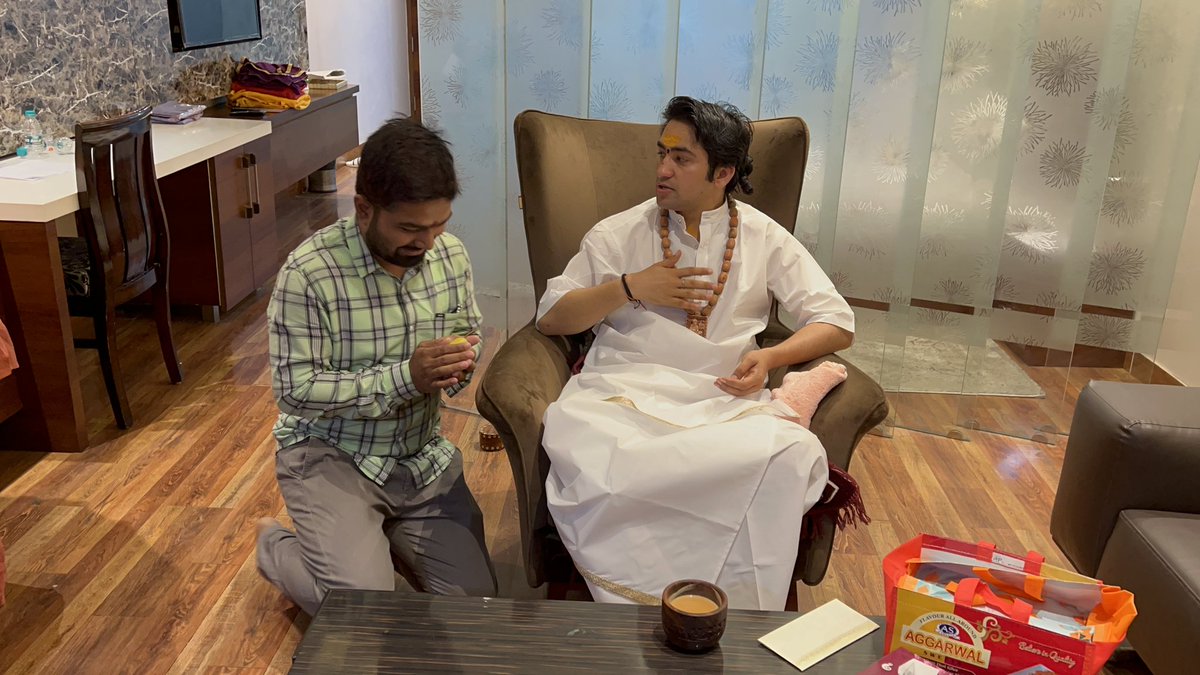 MYogiDevnath's tweet photo. वो कल बागेश्वर धाम के खिलाफ थे , आज मनीष कश्यप के खिलाफ है 

सच तो ये है कि जो धर्म एवम संस्कृति को आगे बढ़ाए वो गद्दार उसके खिलाफ है

#ReleaseManishKasyap https://t.co/gGK2fFMpOw