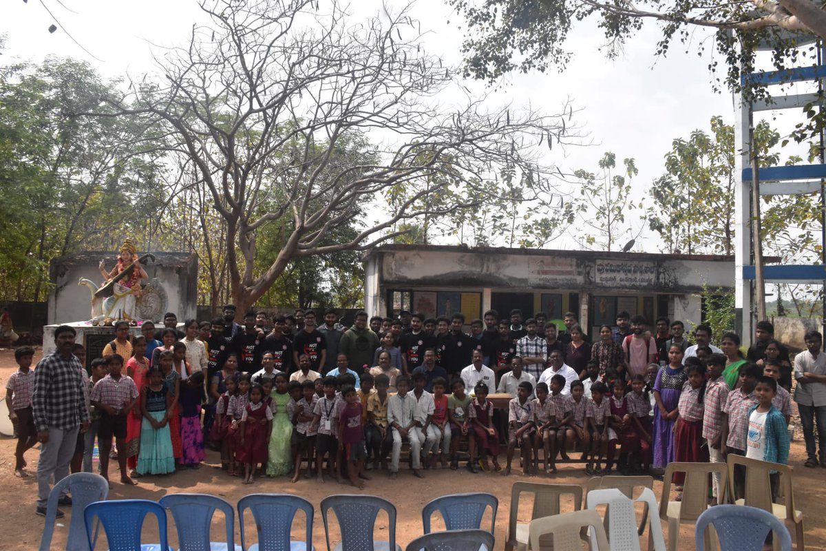 nss_nitw's tweet photo. As part of Spring spree'23, NSS NITW conducted a village visit program to the village Muddunoor, Duggondi Mandal, Warangal on 18-03-2023.  @_NSSIndia https://t.co/xvCzjsrJqS