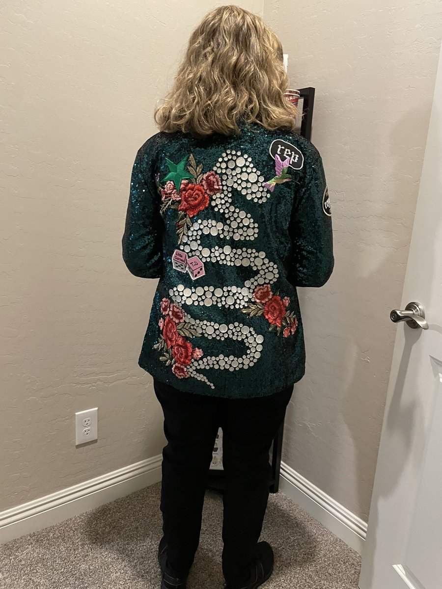 SwiftlyEmily's tweet photo. Going in my rep era to attend Vegas night one🥹🖤😁 Cant wait to have the time of my life with you 🫶🏻🫶🏻🫶🏻#VegasTSTheErasTour #TSTheErasTour  @taylornation13 @taylorswift13 https://t.co/0kF2L7MR04