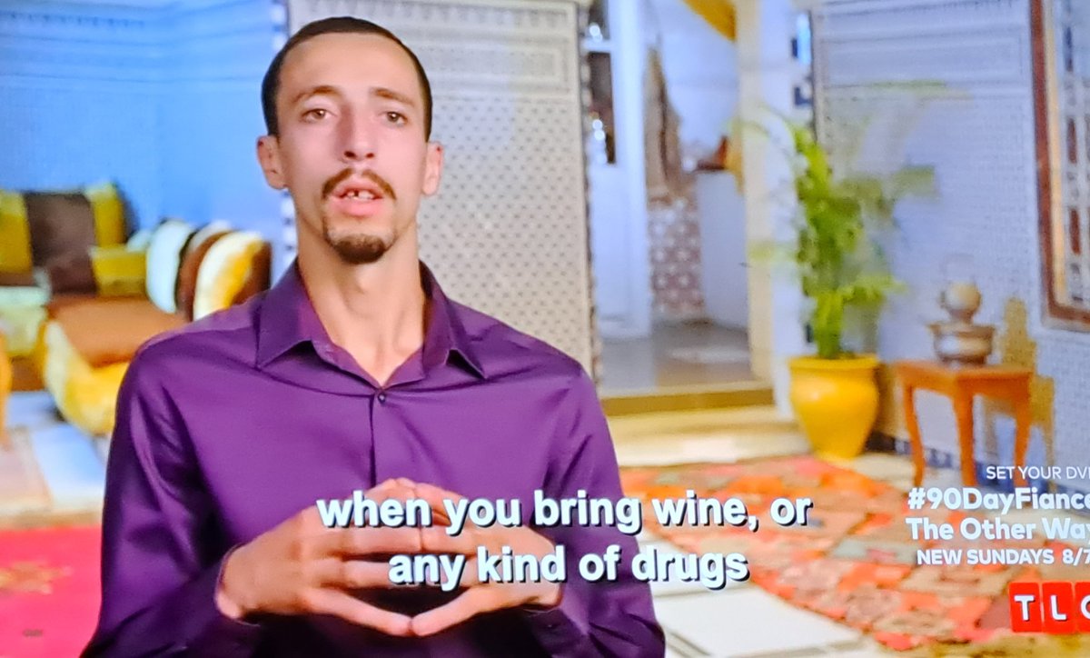 90DayMultiverse's tweet image. Well, sign. me. up. 👏 
#oussama #Debbie #90DayFiance #90dayfiancetow #90dayfiancetheotherway