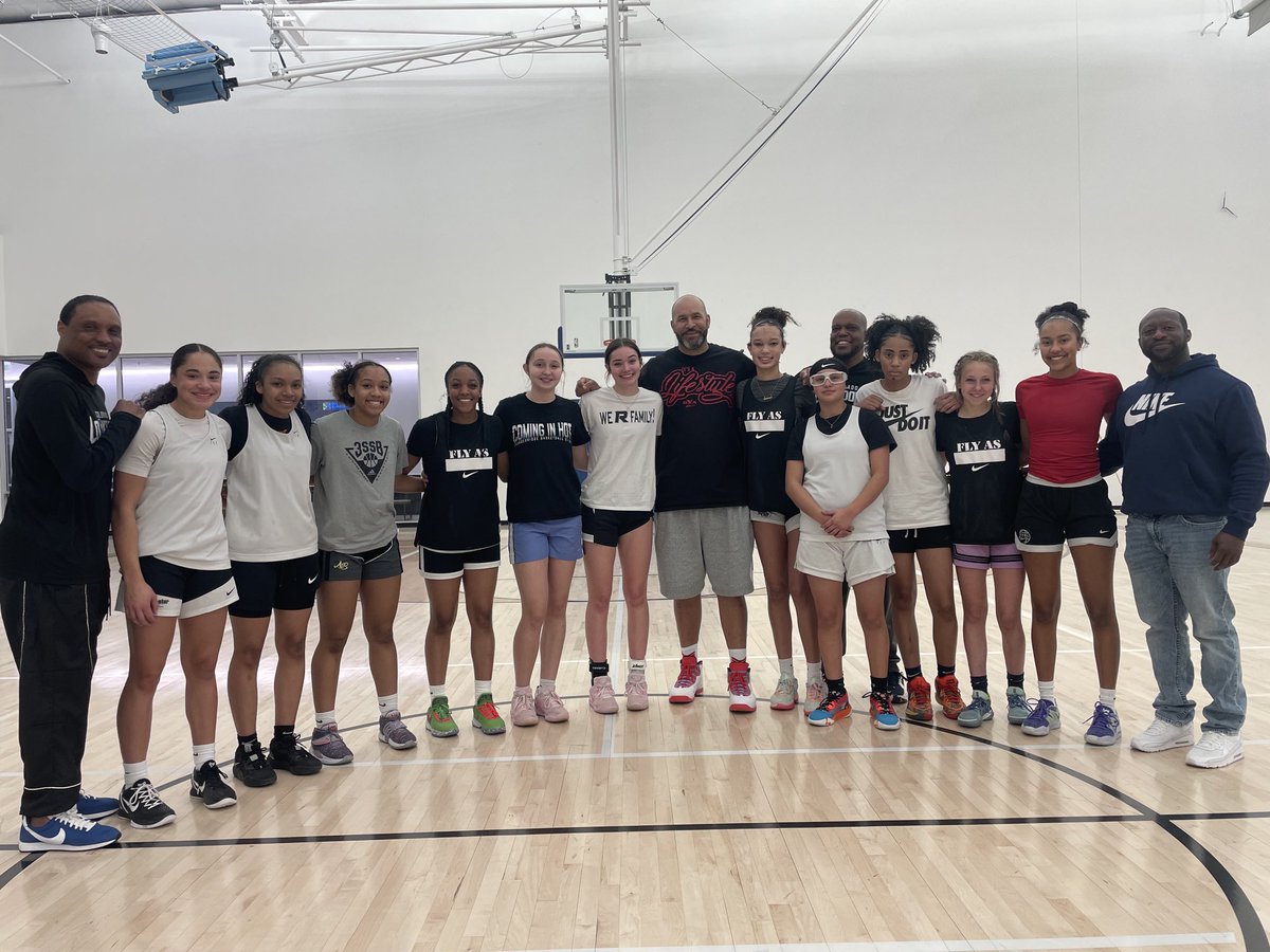 Colorado Lockdown (@elite_lockdown) on Twitter photo WE COMING‼️🔥 BACK AND BETTER‼️💯 GREAT GETTING THE CREW BACK IN THE GYM‼️❤️ #Family #Character #Hoopers <a href="/NMClippers/">NM Clippers</a> <a href="/hollins_jody/">Jody Hollins</a> WE COMING‼️🔥 BACK AND BETTER‼️💯 GREAT GETTING THE CREW BACK IN THE GYM‼️❤️ #Family #Character #Hoopers <a href="/NMClippers/">NM Clippers</a> <a href="/hollins_jody/">Jody Hollins</a>