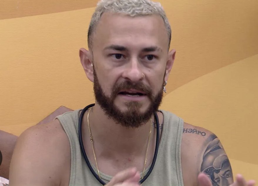 MomentosDeLCDLF's tweet photo. Si quieren ayudar a eliminar a Fred (el que le abrió las maletas a Dania sin su autorización) pueden votar aquí! el voto es negativo! Vota por quien quieres fuera. #LCDLF3 #BBB23 vota>> https://t.co/YyaE1yIBjM https://t.co/5t4qIwma6r