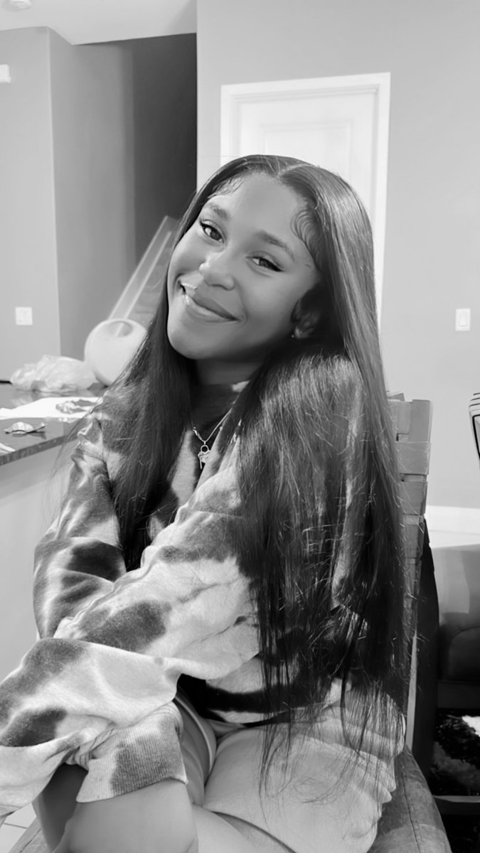 stage🧜🏾‍♀️ tweet media