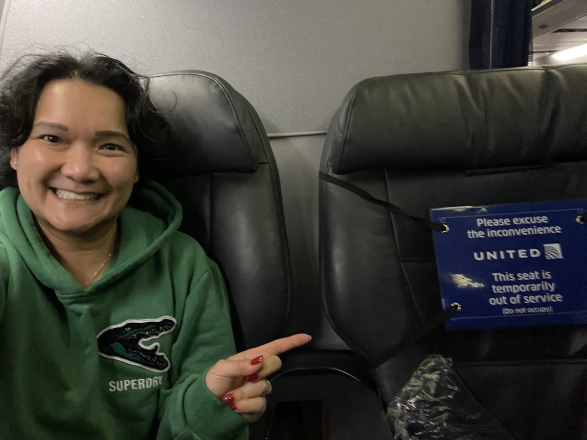 For other road warriors out there, you know the strange joy this brings, especially when on a red eye 🤣🤣

Thanks <a href="/united/">United Airlines</a> #1K