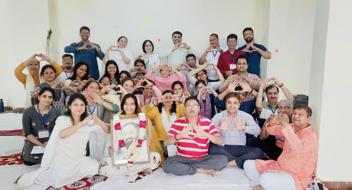 pankajsahahos's tweet image. Concluded another wonderful #HappinessProgram yesterday. It had a amazing experience. @SriSri @ArtofLiving