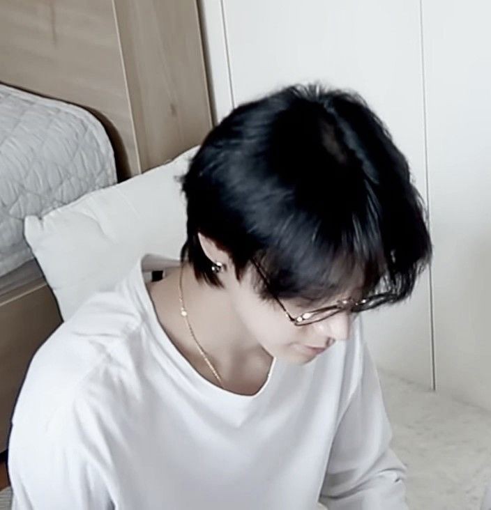 httpsxac3q's tweet image. 𓏲࣪ .𝐀𝐁𝐎𝐔𝐓 𝐌𝐄 ﻬ˚ ͙