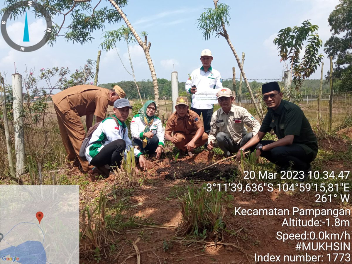 Nursiah1971's tweet photo. #HariDesaAsriNusantara
@jokowi 
@halimiskandarnu
@Kemendespdtt
@malik_haramain
@imansyukri
@taufikmadjid71
@yusradaridesa 
@azzameldzikrie 
@tppkemendes
@yasmaun3 https://t.co/7Nk38NoA7j