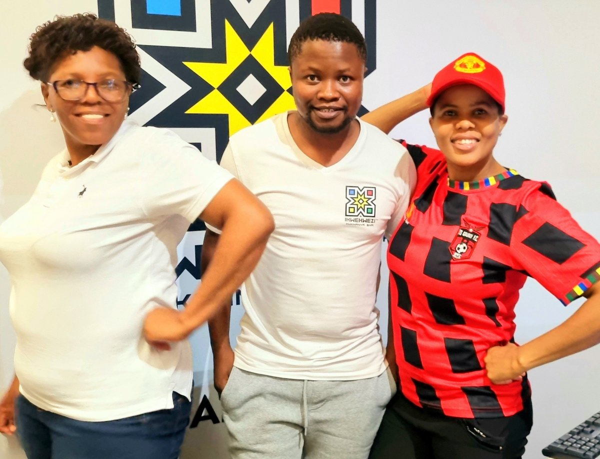 bussaimathebula's tweet photo. A brand New Week and Day; lets Try again!🤸‍♀️🏋‍♂️

Nasi isqhema ses'phaphamtjhini RNB629 ✈️💖✈️💖✈️ 

@Ikwekwezi_fm; listen live; channel 804 dsTv 📻 106.3  #40Years  

Emoyeni ukhamba @RealDJ_Rvoonah @BussaiMathebula @BathabileMaben9

Be safe #NationalShutdown 
Kukhanya Bha ☀️ https://t.co/1ji5rxsBQY