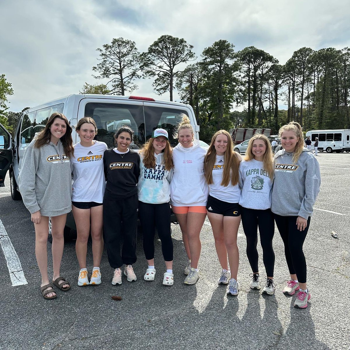 centre_wgolf's tweet photo. These Colonels fought hard for a Top 10 finish in one of the best fielded events of the year! They battled no see ums, rain, casual water, wind, and gators on the island. #playforcoachjones #rollkerns https://t.co/5iZcI8ToQq