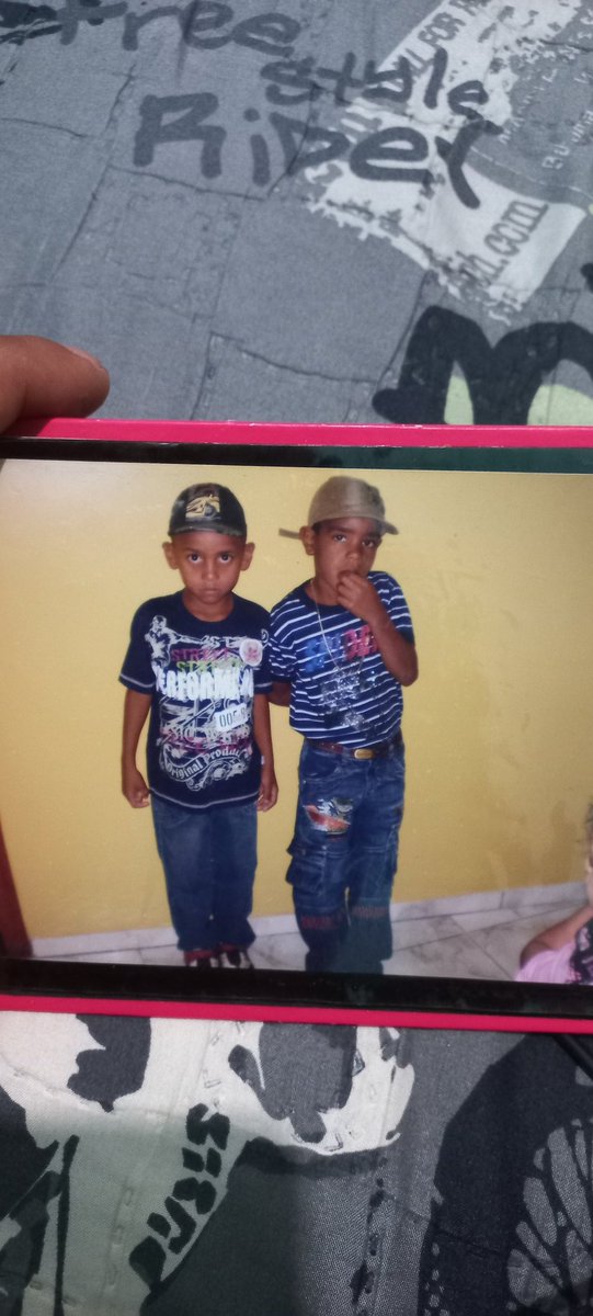 CssioGabrielCG's tweet photo. meu fechamento de sempre https://t.co/KRLGAkkeXt
