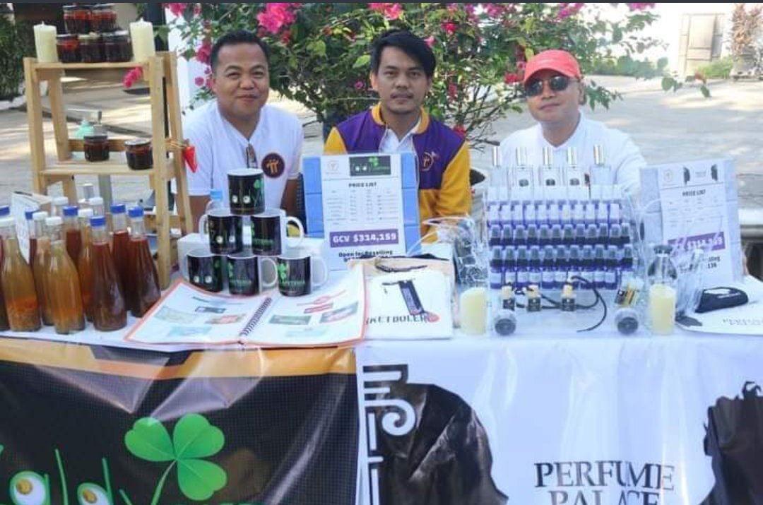 IslamiRobizul's tweet photo. Philippines 🇵🇭 #Pioneer held another #PiNetwork barter conference, the region is undergoing a massive cryptocurrency revolution, and veteran Pioneers have already earned many Pi coins.

@PiCoreTeam #PiNews #Web3 #Crypto #Blockchain https://t.co/uAeSuBXWzV