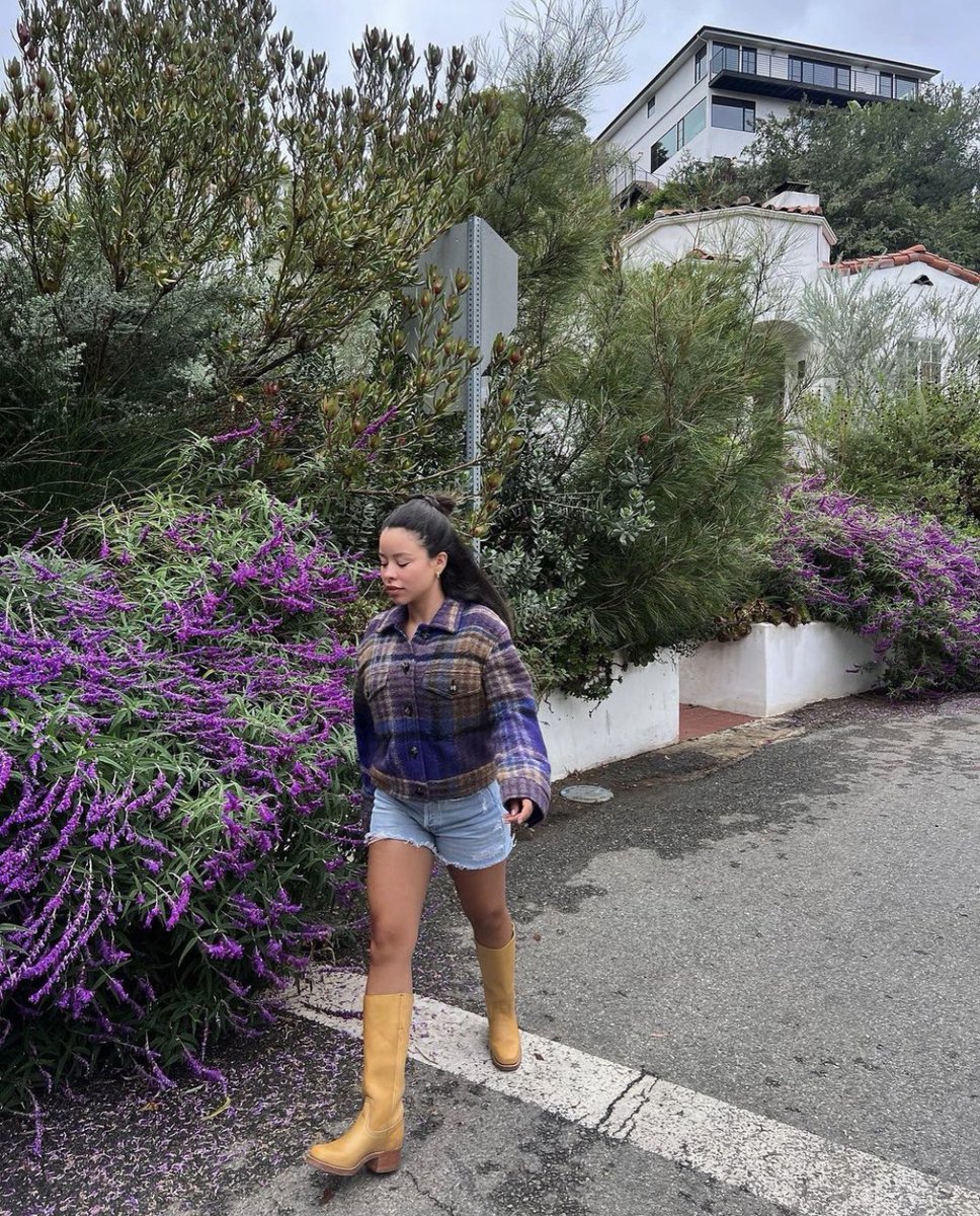 🤷🏻‍♀️☂️🔮   era…