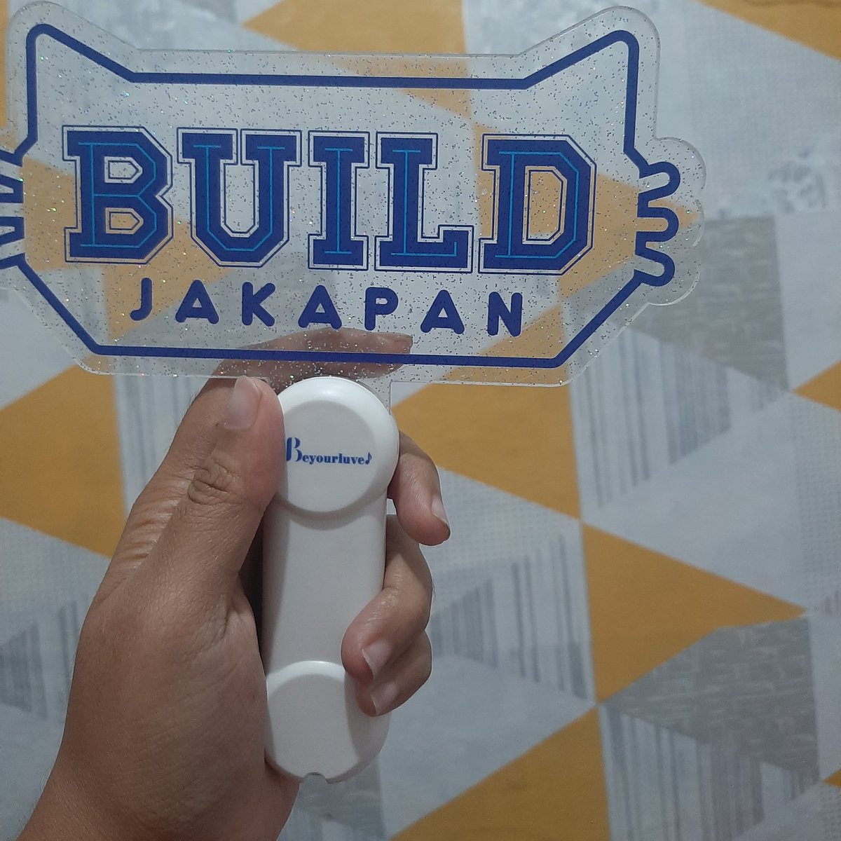 MissElcria's tweet photo. Let's get yours....
And let's make blue ocean together for build on 4th June 💙
#BuildJakapan #Beyourluve #BlueOceanForBiu https://t.co/rmLHTKCnLA