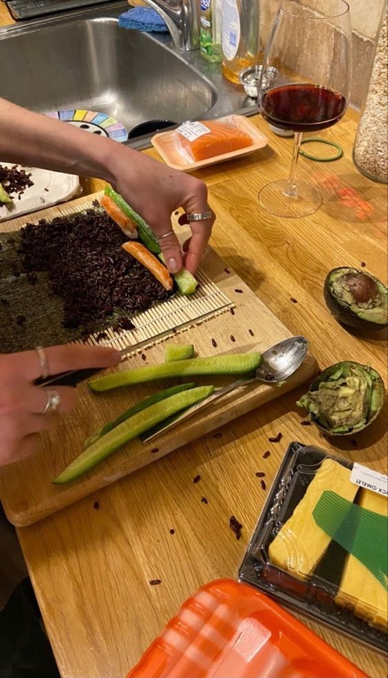 0nCalista's tweet photo. “Real cooking is more about following your heart than following recipes.”
#VegetarianDinner #MeatLoverDinner #SeafoodDinner #PastaNight #GrillingTime #BBQSeason #SlowCookerMeal #InstantPotDinner https://t.co/TMmvNpKQrQ