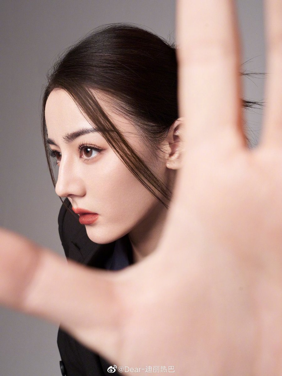 chuu_nnp's tweet photo. Dilraba weibo update
แคปชั่น:ทักษะการทำมือแบบใหม่🫶📷
cr.Dear-迪丽热巴
#ตี๋ลี่เร่อปา #Dilraba #Dilireba #迪丽热巴 https://t.co/cgVQdArPTo