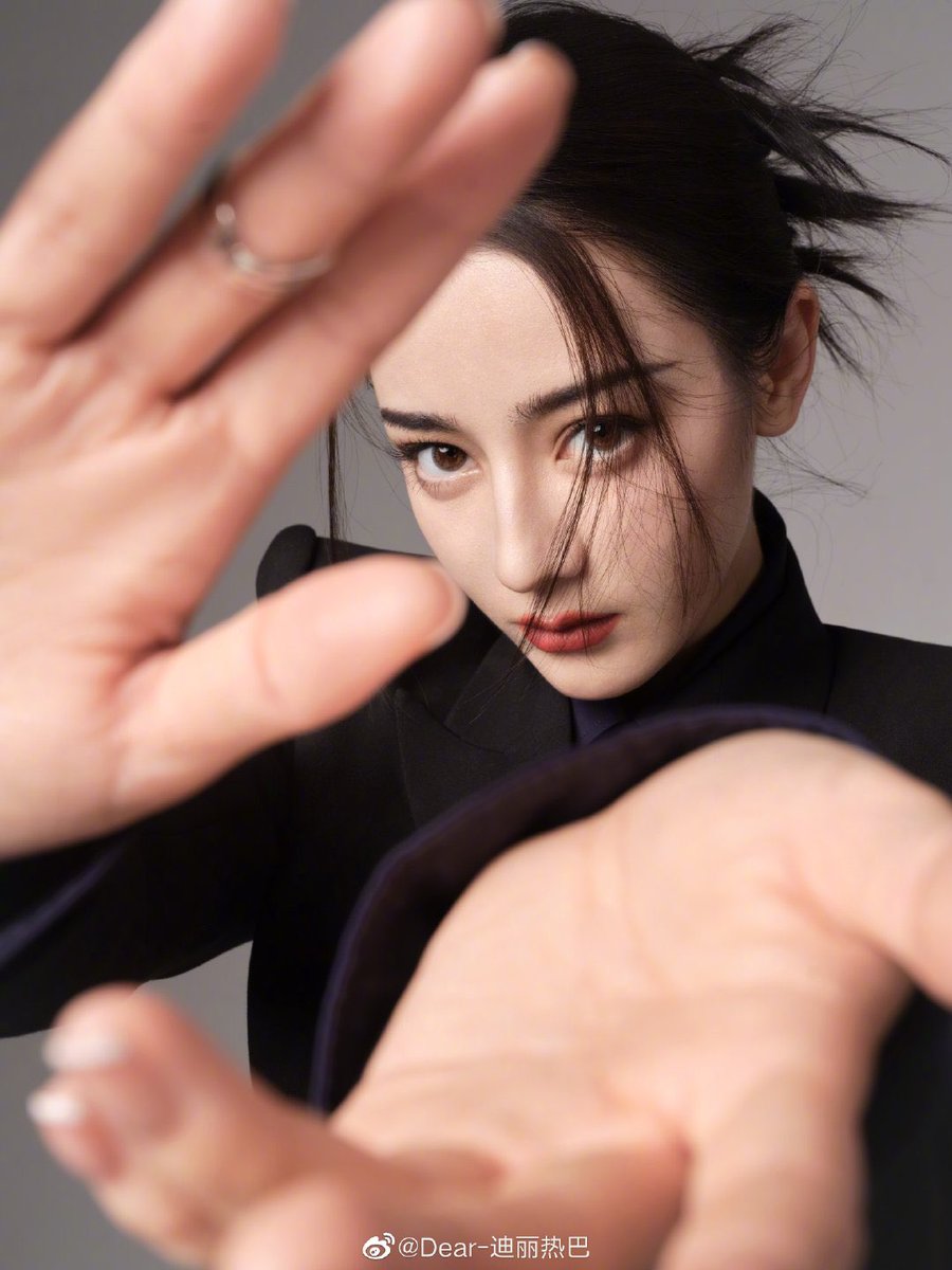 chuu_nnp's tweet photo. Dilraba weibo update
แคปชั่น:ทักษะการทำมือแบบใหม่🫶📷
cr.Dear-迪丽热巴
#ตี๋ลี่เร่อปา #Dilraba #Dilireba #迪丽热巴 https://t.co/cgVQdArPTo