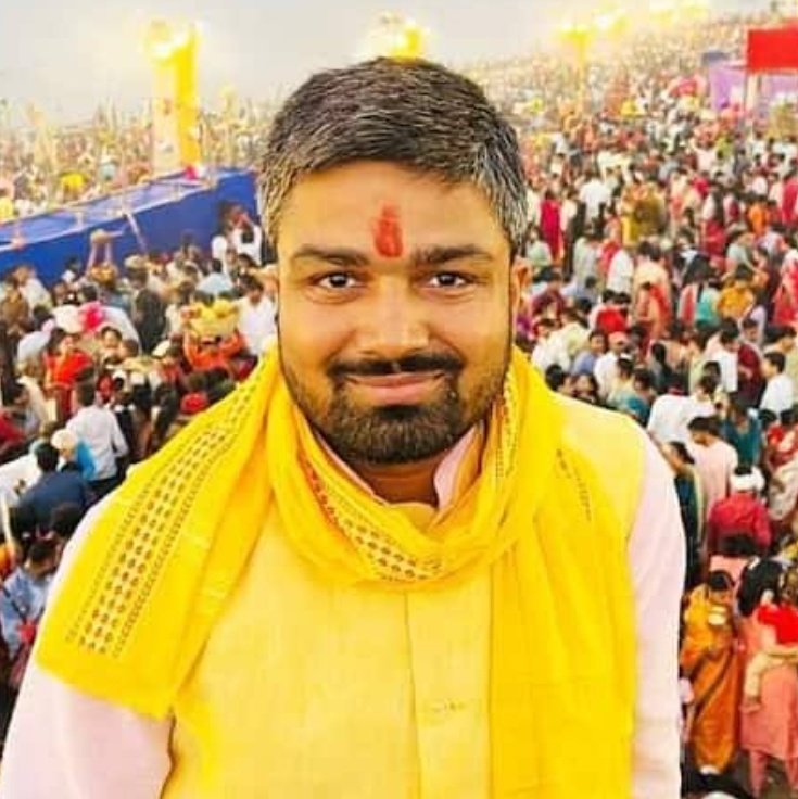 MukeshambaniFC's tweet image. जितने भी सनातनी भाई मनीष कश्यप के साथ है , रिट्वीट करे और कमेंट के साथ समर्थन अवश्य दे 🙏जय श्री राम🚩

#ReleaseManishKasyap