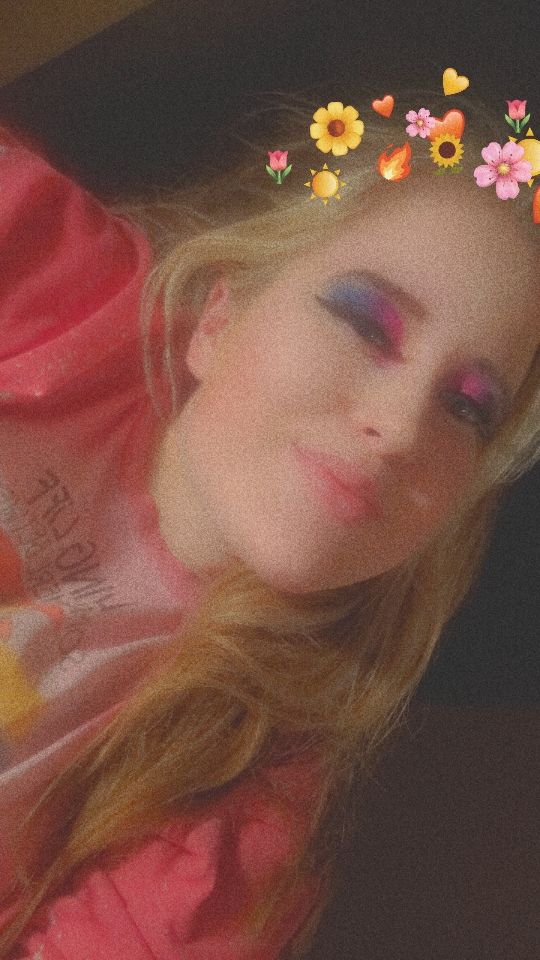 sweetyxcheeks's tweet photo. Enjoying the night 🌙 😌 https://t.co/ET2hk4zJN9