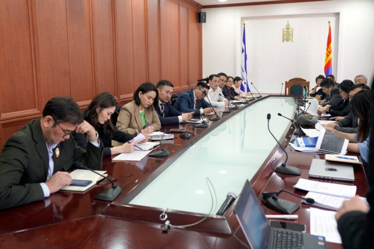 “ҮЙЛДВЭРЛЭЛИЙН ОСОЛ, ХУРЦ ХОРДЛОГЫГ СУДЛАН БҮРТГЭХ ДҮРЭМ”-ИЙН ТӨСӨЛД САНАЛ АВЧ БАЙНА
habemt.gov.mn/187