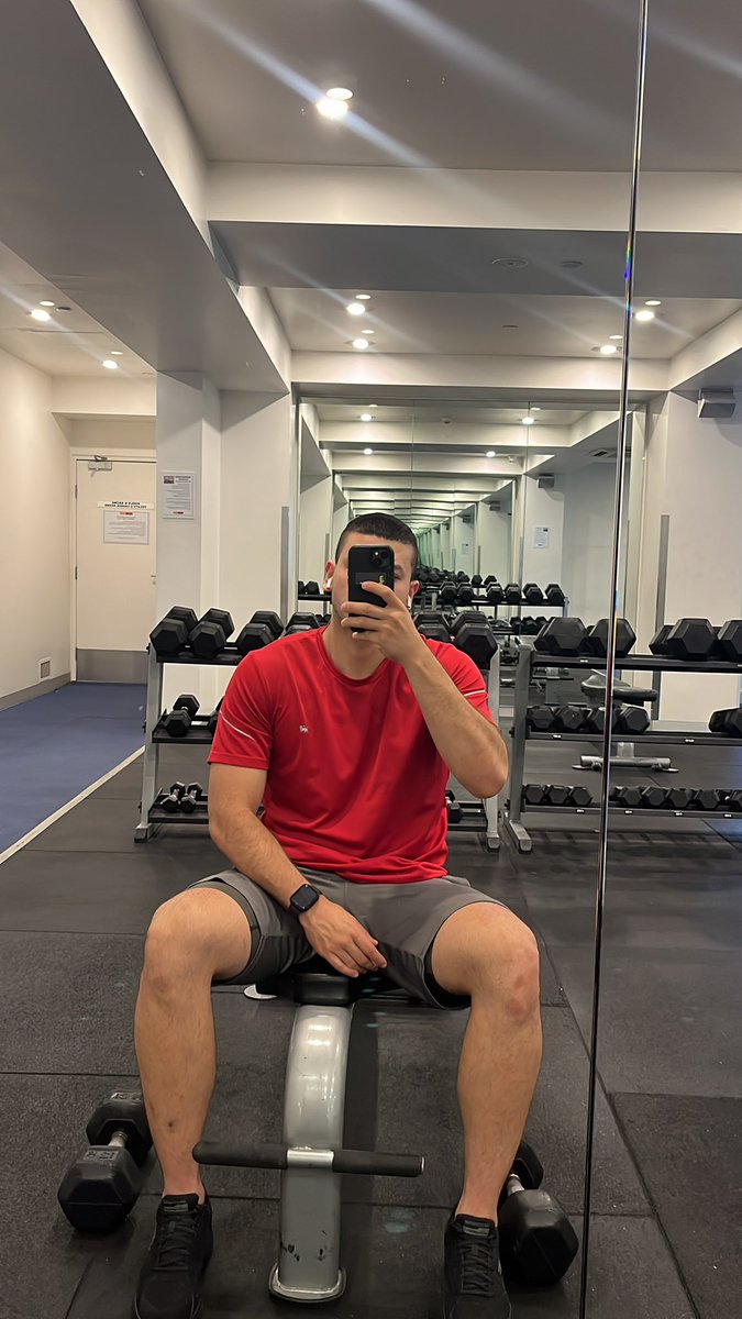 jt980928's tweet photo. Going back to the gym. Day one 🙏🏽 https://t.co/A9QCgg4yWi