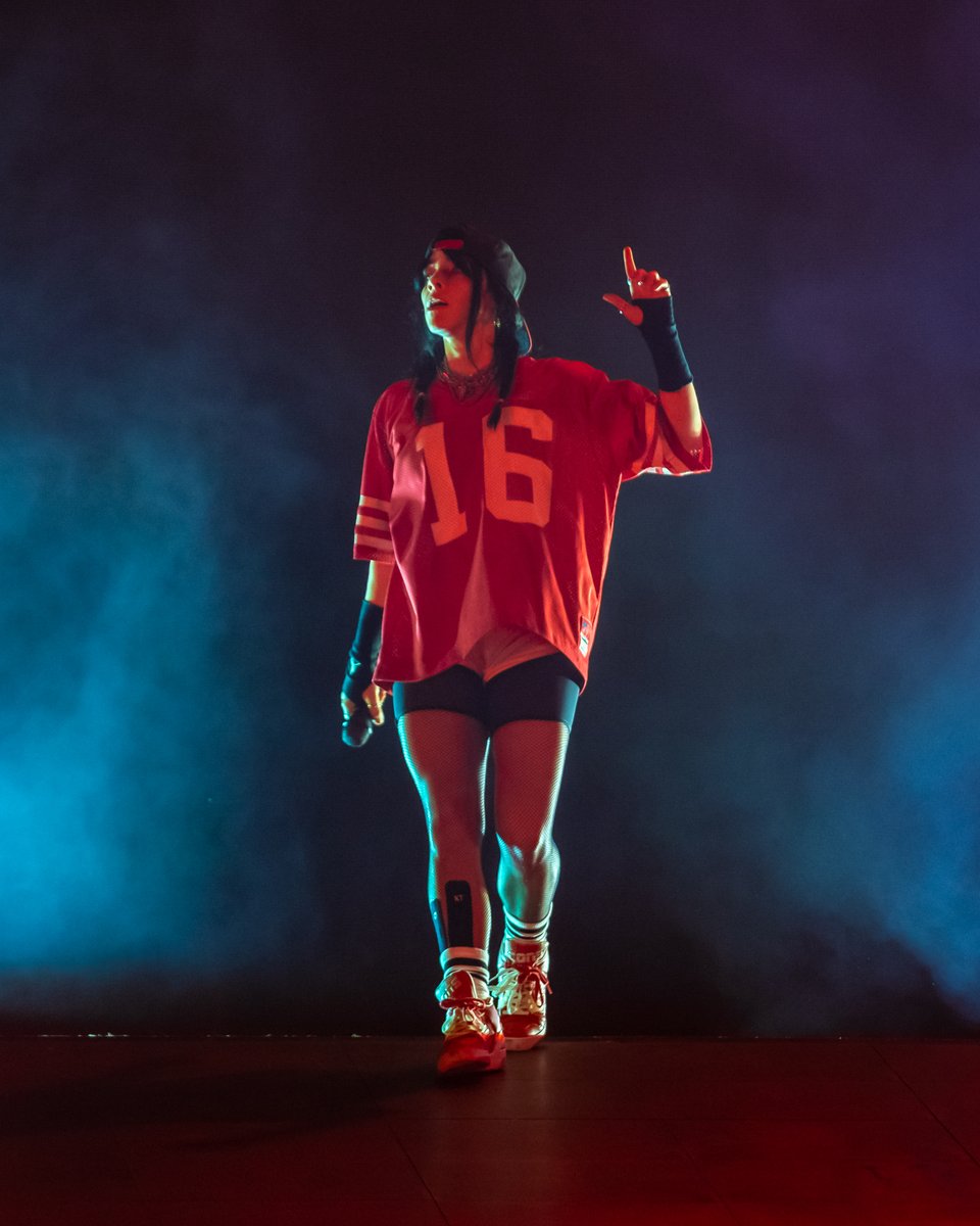 ¡Qué noche increíble pasamos junto a <a href="/billieeilish/">billie eilish</a>! 😍

#LollaAR