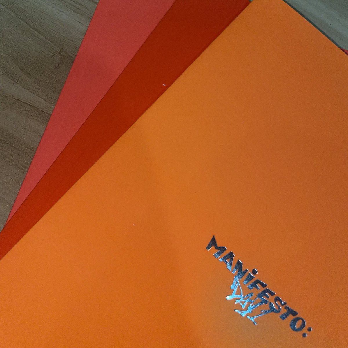 zfairyksn's tweet photo. FINALLY!! 😭😭😭💗💗 grabe yung sigaw ko while unboxing 😁

thank you, @TakeMeToSeoul23 !! 💙

— #TMTSFeedback | #rinhaulz https://t.co/19sOcDEgIZ