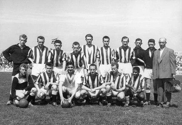 South Africa's Steve Mokone became the first African to join Barcelona in 1959.

He didn't play for them because of the foreign quota limit.

He is the first Foreign Player to play in The Netherlands. He joined Heracles in 1957.

He became Coventry's first black Player in 1955.