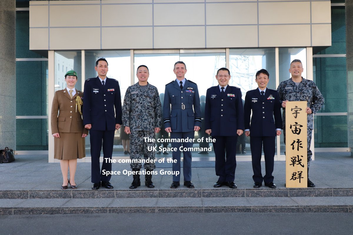 JASDF_SSA's tweet image. On March 14, 2023, the commander of the #SpaceOperationsGroup met with Major General Godfrey, commander of the #UKSpaceCommand, to exchange views on future cooperation between the UK and Japanese space forces.
