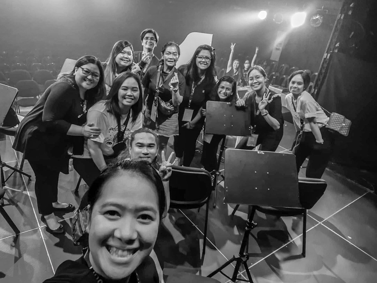 caiii_m's tweet photo. First Love: The Music of a Genius stage set-up crew. ๐ซถ๐ผ
#SUGAfest2023 #FirstLoveTheMusicOfAGenius #theMINevent #SUGAbabes #BorahaeFromManila #BTS #ARMY https://t.co/p5d8fNTNiU