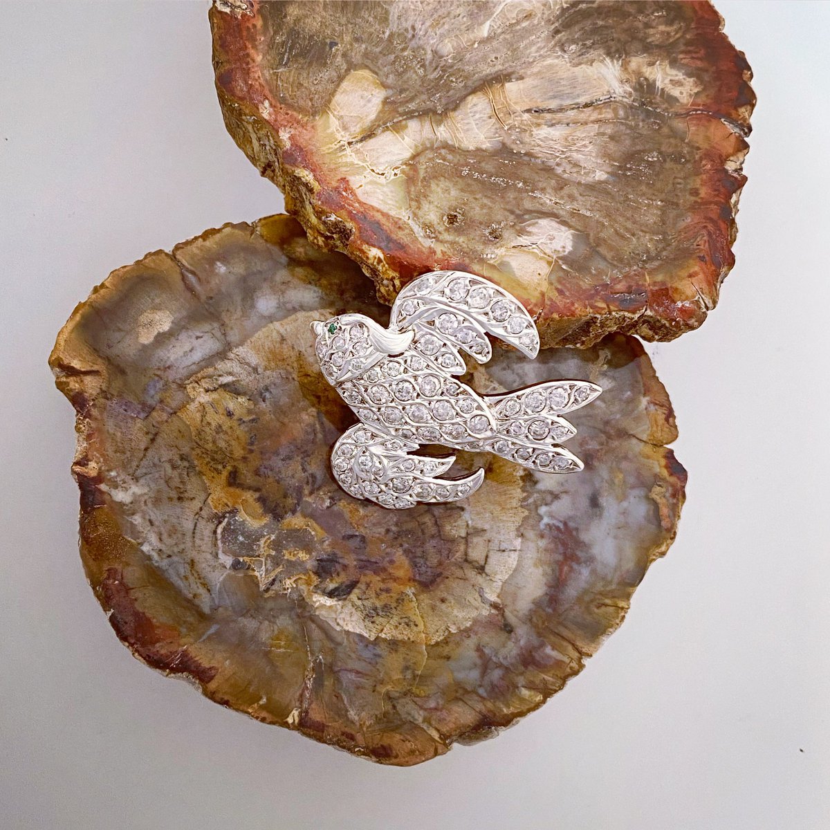 Antique diamond songbird brooch 💜  

Available now #tenterden #diamondbrooch #antiquebrooch