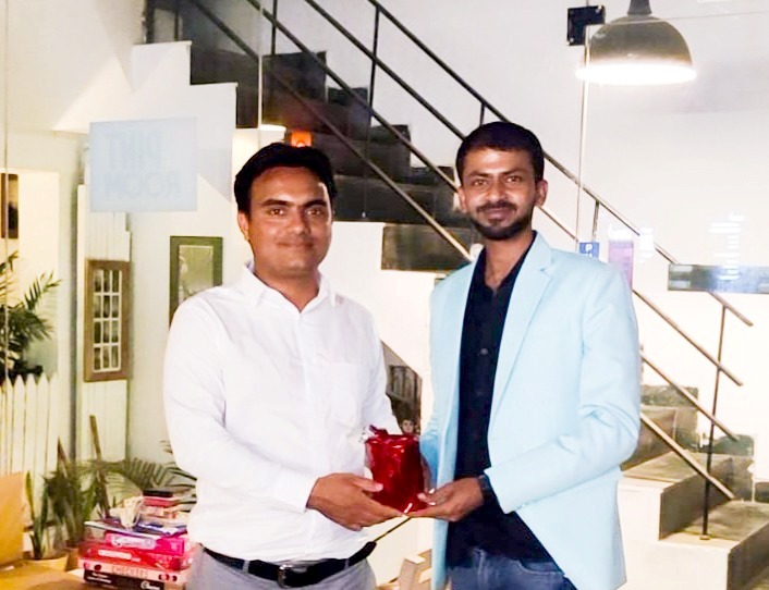 TechnocratsTIT's tweet photo. At Technocrats Group, we believe that our alumni are the best part! 
We are happy to share that the Alumni Meet held in New Delhi was a success! 
Our alumni shared their experiences with each other and reminisced about their time at Technocrats. https://t.co/71M3vFLB7f