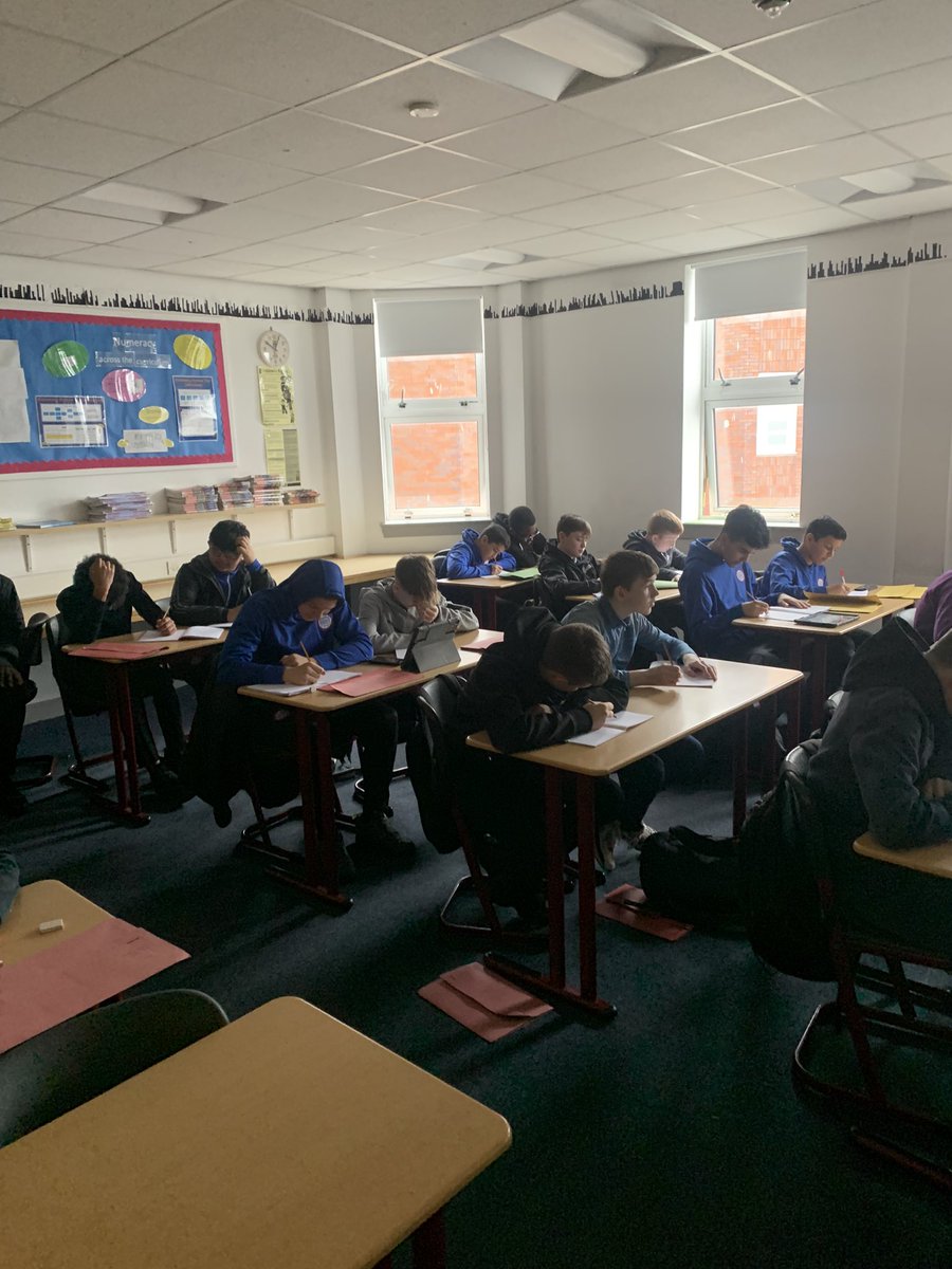 MrDochertyPE's tweet photo. @FootballAcadWSS S3 group flying through the final question of their National 5 portfolio this morning 👊🏽 

Section 1 to be completed on Friday then we are finito 🕺🏻

An incredible effort 👏🏼🔵⚪️

@MsAndersonDHT @MsJDonaldson @Am_coaching1 https://t.co/BuuEVAvhPe